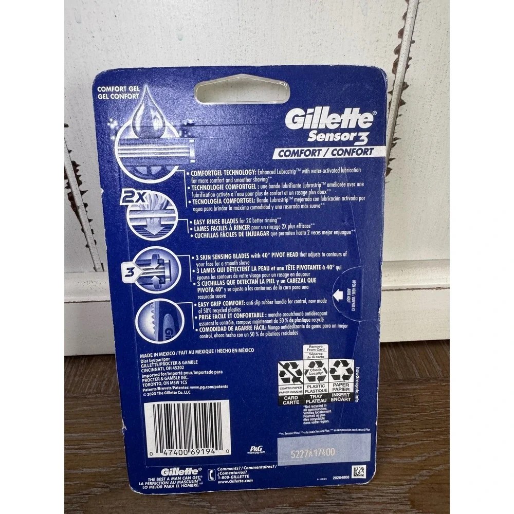 Gillette Sensor3 Comfort Disposable Razors Value Pack 3 Blade 12 Count Blue